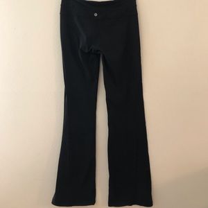 LULULEMON Black Groove Pant